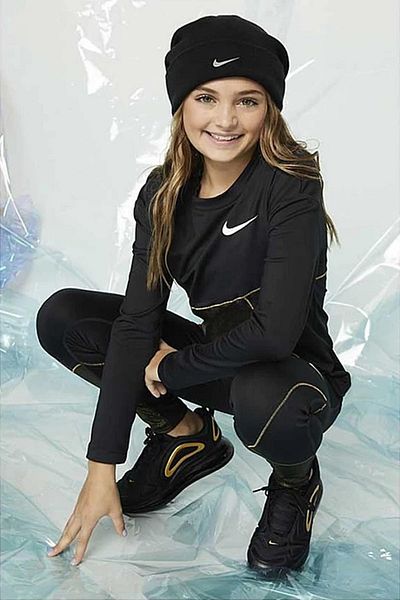 Nike Kid's Unisex Cuffed Beanie Unisex Children's Cuffed Metal Swoosh Beanie Black