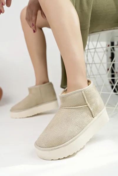 XStreet 101 Sophie Wedge Sole Short Women's Boots Wool Boots