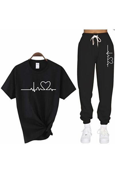 Frisson Летен дамски спортен екип с къси ръкави и бял принт „Сърцето бие“