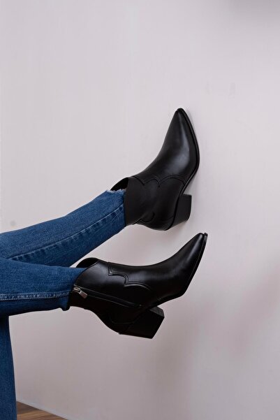 sovrana Black Short Cowboy Boots