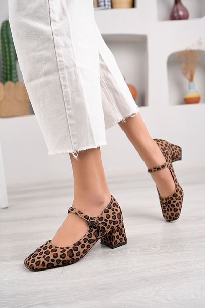Nexs Pantofi Zenne cu toc din nubuc cu model leopard pentru femei