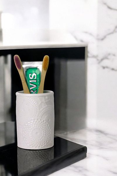 Evene Toothbrush Holder Toothbrush Holder Toothbrush Stand Toothbrush Holder White Model 12