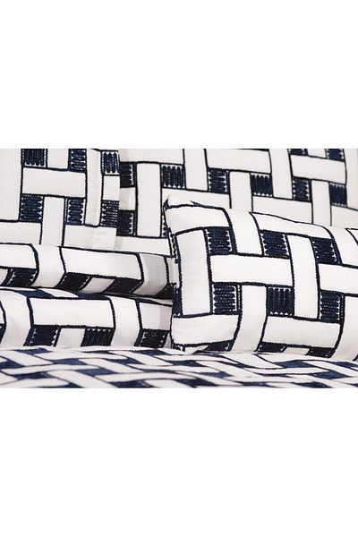 Bonne Maison Sapphire Navy Blue 4 Piece Embroidered Bedspread Set