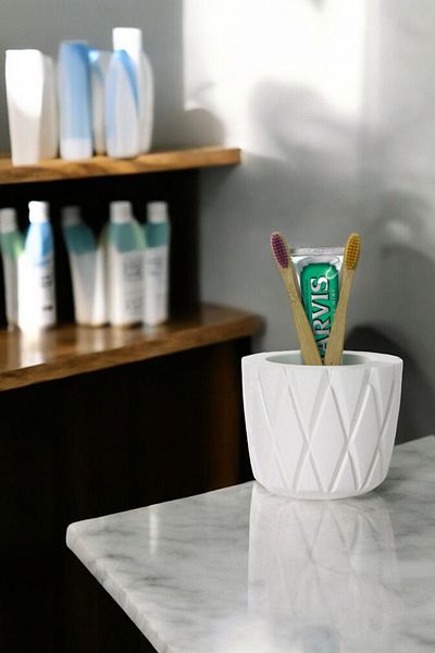 Evene Toothbrush Holder Toothbrush Holder Toothbrush Stand Toothbrush Holder White Model 18