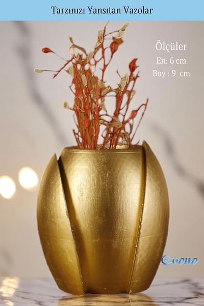 Evene Small Vase for Home Decoration - Table Top and Gold Color Model 14