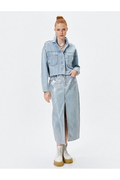 Koton Midi-Jeansrock mit Schlitz vorne, hoher Taille, folierten, metallisch glänzenden, bedruckten Taschen