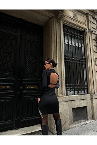 Elaxi فستان تريكو قصير من الستيل بتفاصيل حجرية وظهر مكشوف