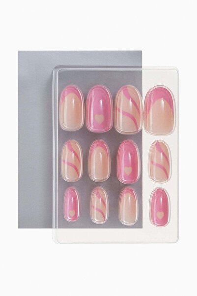 H&M أظافر صناعية