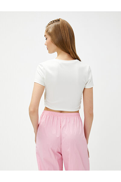 Koton Tričko Basic Crop s výstřihem z okenního detailu