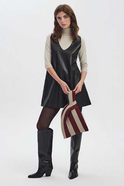 SHERIN Claret Red Knitwear Handbag