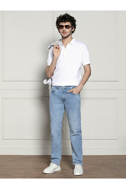 Dennis Lingo By Styli Mid Rise Relaxed Fit Light Fade Stretchable Jeans