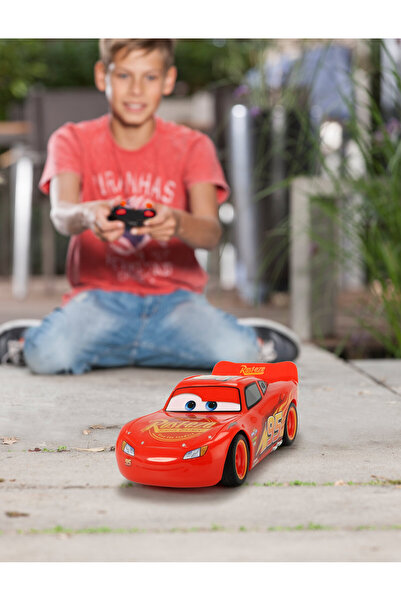 Jada RC 1:24  Cars 3 Şimşek McQueen Turbo Yarışçı Uzaktan Kumandalı Araba