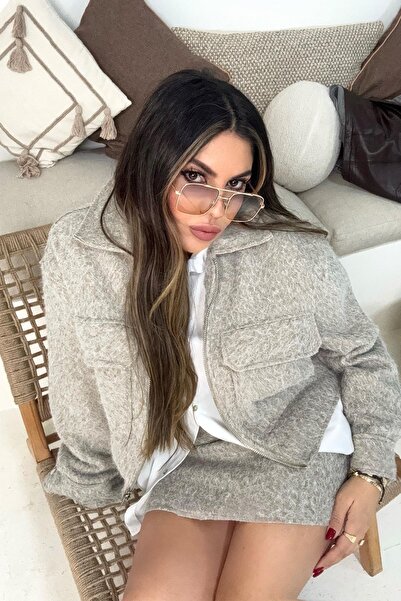 Sohotique By P Σετ μπουφάν και φούστα σε μπεζ χρώμα