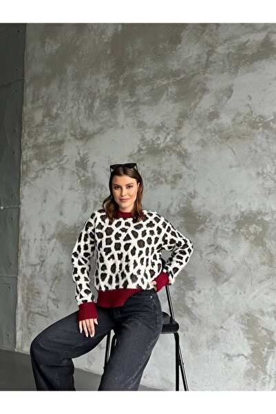 motina Women's Crew Neck Burgundy Ecru Leopard Print Woolen Print Sweater