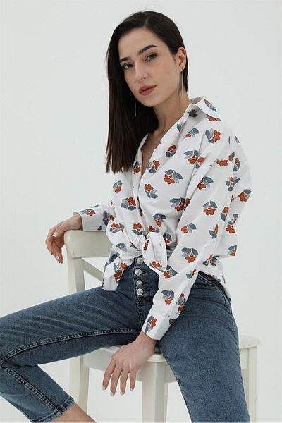 h hera giyim Cămașă pliată cu mâneci cu model de flori - albă