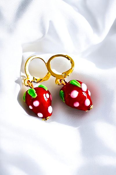 PETEK AKSESUAR STRAWBERRY HANDMADE MURANO EARRINGS