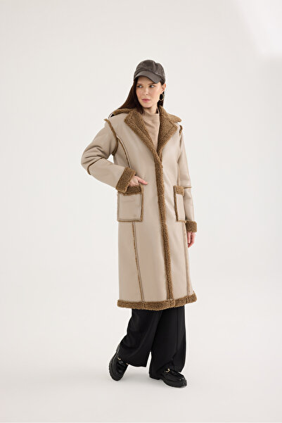 Garzia İtalia معطف من الصوف الصناعي مع تفاصيل خياطة طويلة