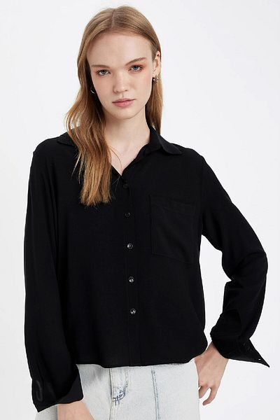 DeFacto Normale Passform, einfarbiges Basic-Langarmshirt mit Knöpfen 3159369