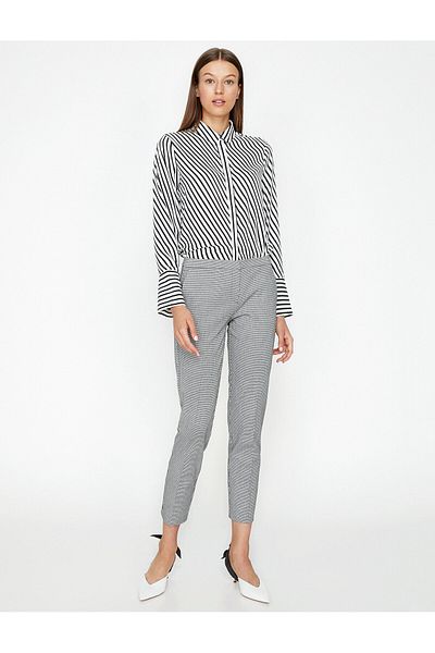 Koton Woman
 Black Square Detailed Trousers 9KAK42367RW