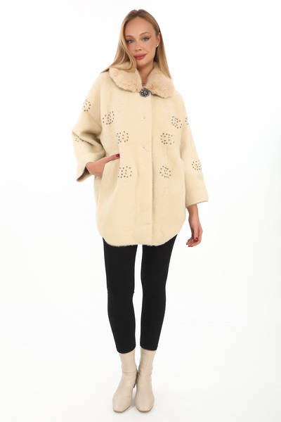 Angora Önü Taşlı Kürk Yaka Kısa Angora Kaban