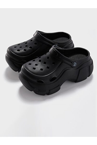 Sneak-a-Peek By Styli Cut-Out Detail Platform Hollow Clogs