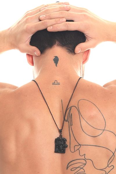 LABALABA Men's Black Oxide Plated Gothic Skull Icon Necklace