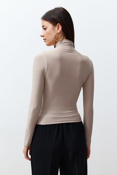 Trendyol Collection Πέτρινο τετράγωνο γιακά Εφαρμόζεται εύκαμπτη πλεκτή μπλούζα TWOSS24BZ00487