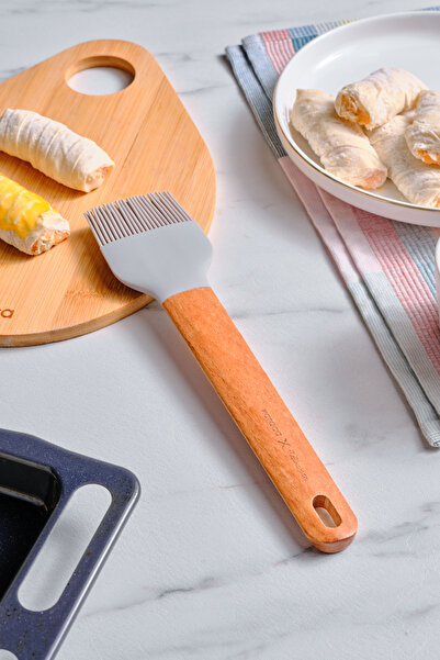 Karaca X Refika Wooden Handle Silicone Brush 24.6 cm