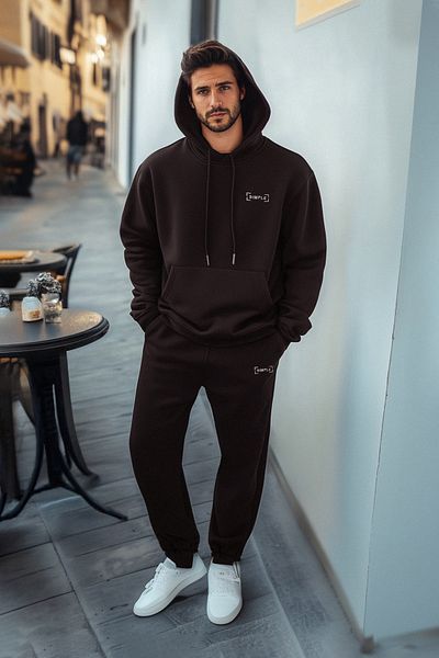 Trendyol Collection Braunes, besticktes, übergroßes Fleece-Sweatshirt-Kapuzen-Trainingsanzug-Set – TMNAW24EM00000