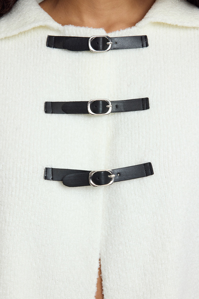 Trendyol Collection Ecru Soft Texture Coat Look Dzianinowy kardigan TWOAW25HI00100