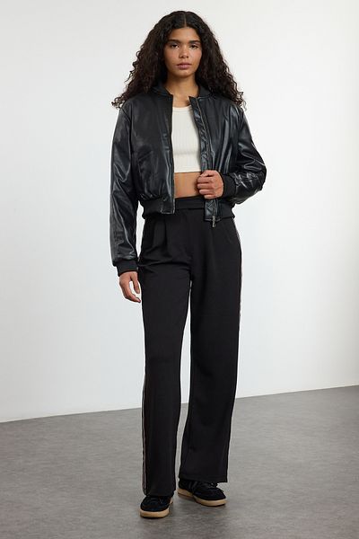 Trendyol Collection Black Pleated Wide Leg Pants with High Waist and Stripe Detail - Twoaw24Pl00177