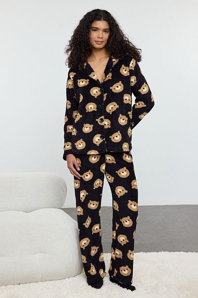 Trendyol Collection Wellsoft Winter Knitted Pajamas Set with Black Teddy Bear Thmaw25Pt00054