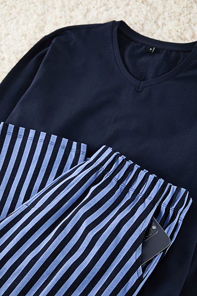 Trendyol Collection 100% pamut sötétkék csíkos, normál szabású pizsama szett - THMAW21PT0715
