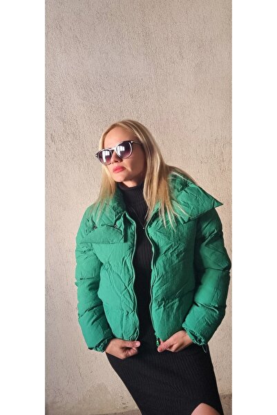 Garamak Kadın Dik Yaka Yeşil Kısa Şişme Mont