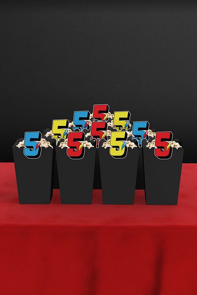 Hey Parti Superhero Themed 5-Year-Old 10-Piece Corn Box