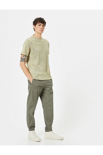 Koton Παντελόνι Jogger Slim Fit Chino με κορδόνι στη μέση και λεπτομέρεια τσέπης