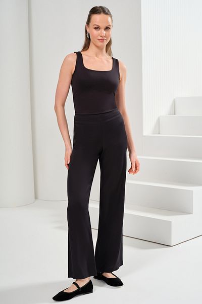 Naramaxx Loose Cut Classic Trousers