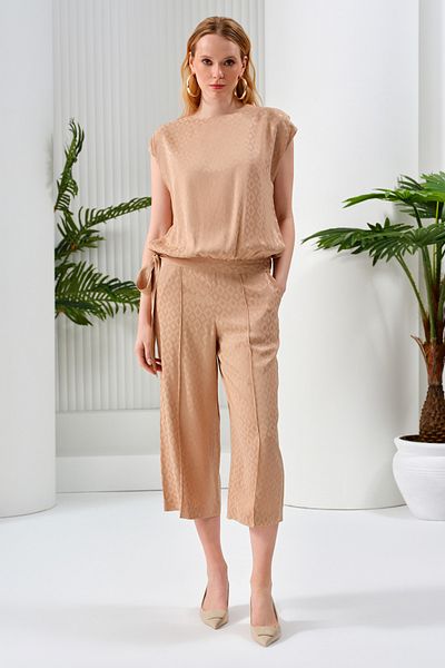 Naramaxx Jacquard Capri Length Trousers