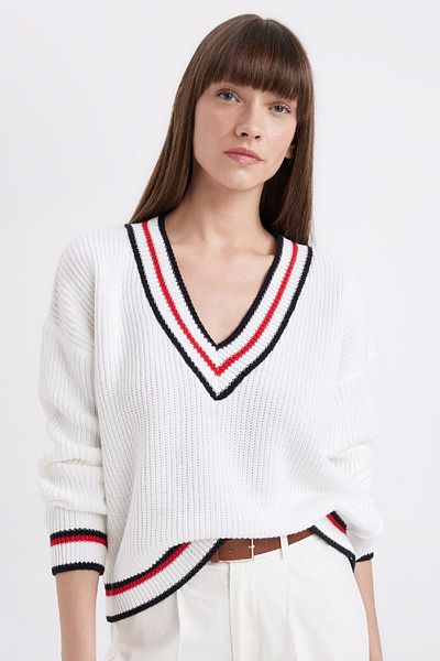 DeFacto V-Neck Relax Fit College Themed Knitwear Sweater - C1427Ax24Au