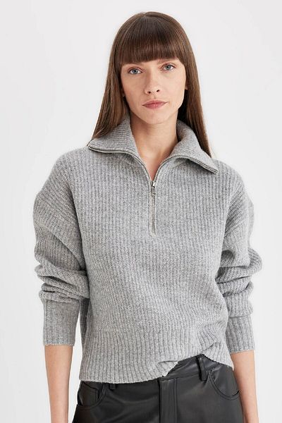 DeFacto Relax Fit Knitwear Sweater in Thessaloniki Fabric - Half Zipper, Stand Collar C9058Ax24Wn