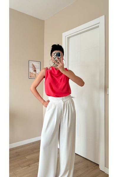 Serica Moda Degaje Collar Sleeveless Blouse with Shoulder Buckle