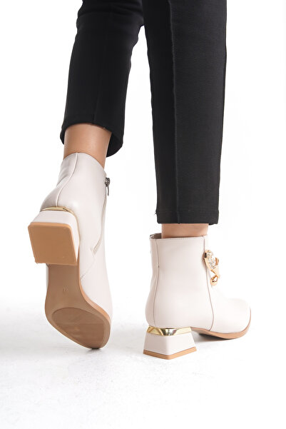 Limeo Kısa Topuklu Fermuarlı Metalli Taş Detaylı Kadın Bej Bot Bootie