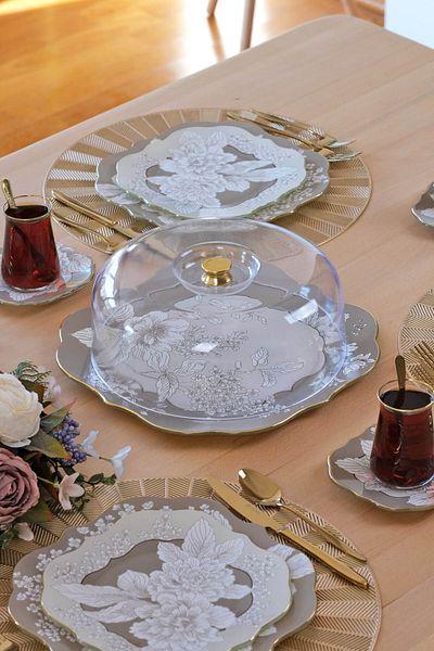 Glore Belize Gold Gilded Glass Cake Bowl