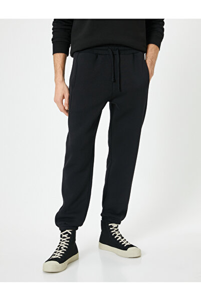 Koton Φούτερ Jogger με κορδόνια στη μέση και λεπτομέρεια τσέπης