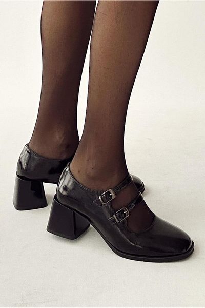 nope21shoess Обувки от естествена кожа Lugano в черно с нагъната лачена кожа