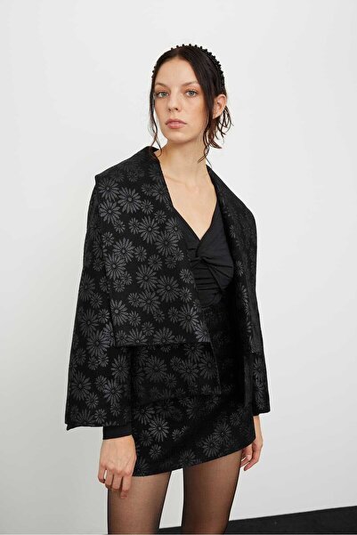 Roman Jakarlı Kısa Boy Kap Ceket Siyah K2416303_001