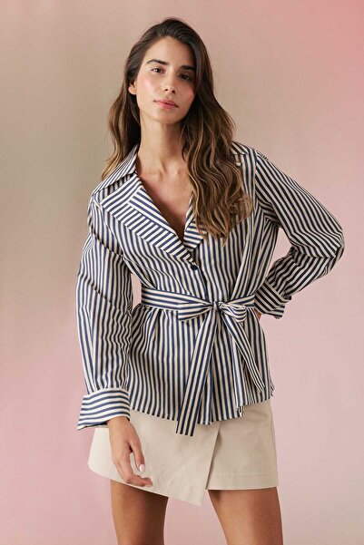 Roman Beli Kuşaklı Geniş Yaka Poplin Gömlek Standart Renk Y2413566_089