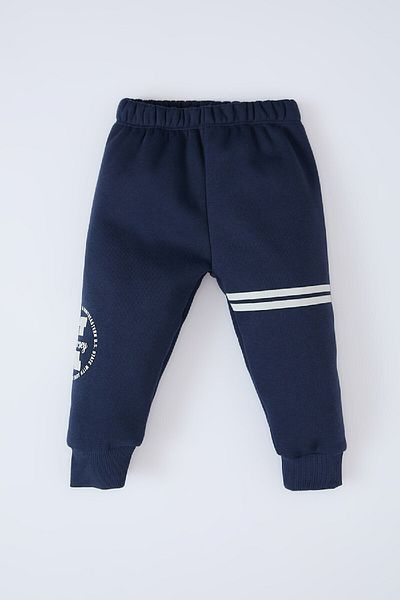 DeFacto Bedrucktes Sweatshirt mit Rundhalsausschnitt und elastischer Jogginghose für Babys, 2er-Set – D6775a524wn