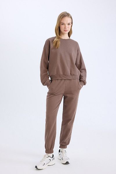 DeFacto 2-teiliges Set mit normaler Passform – Jogginghose mit dehnbarer Taille und dickem Rundhalsausschnitt D8022axns