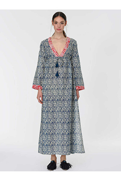 Roman V Yaka Etnik Desenli Yırtmaçlı Uzun Elbise Standart Renk Y1967110_089